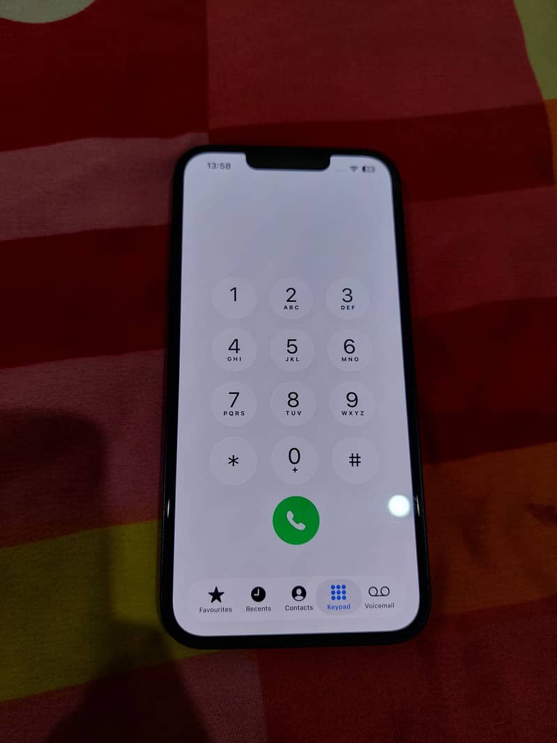 Apple iPhone 13 8