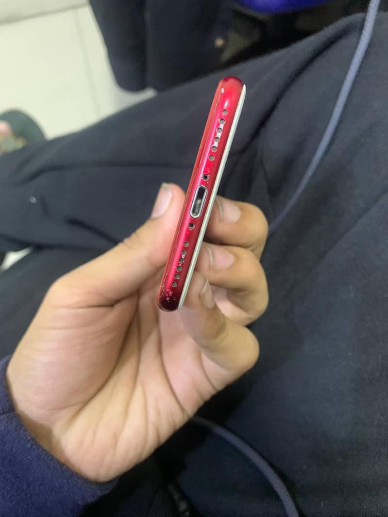Apple iPhone 7 2