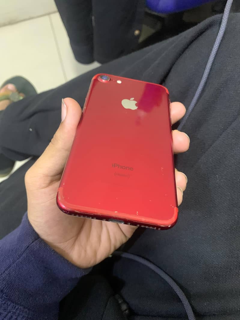 Apple iPhone 7 3