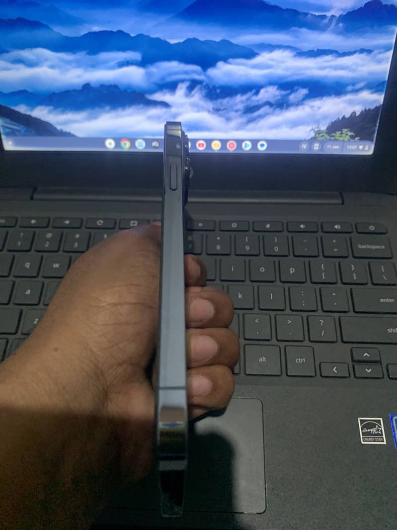Apple iPhone 13 Pro Max 4