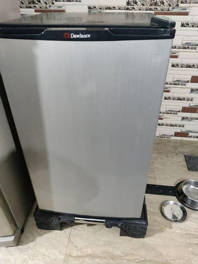 Dawlance mini fridge with freezer