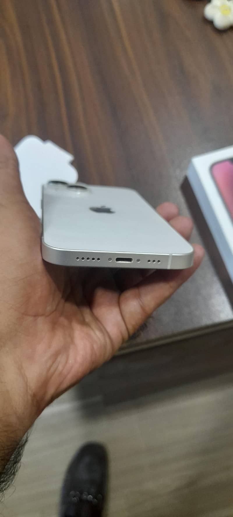 Apple iPhone 14 1