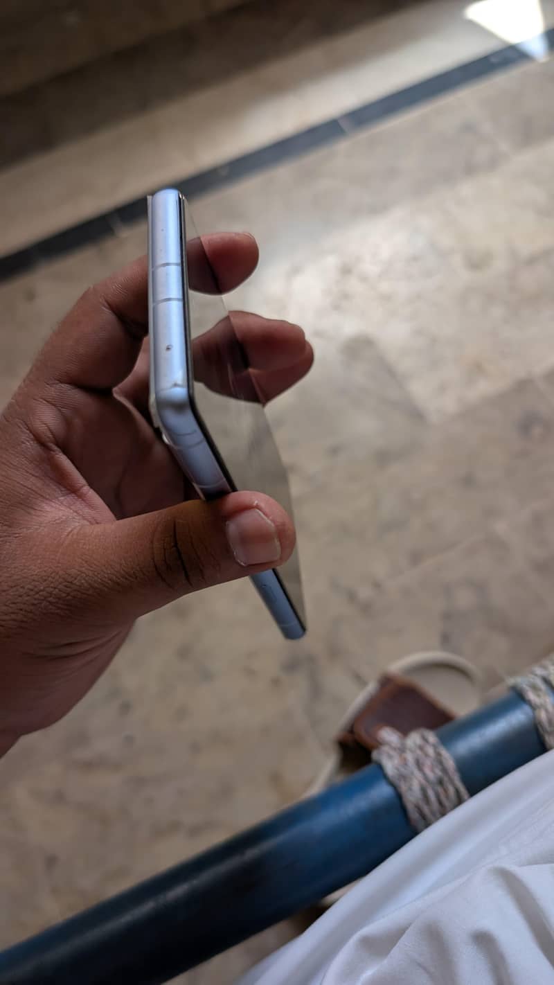 Google Pixel 7a 4