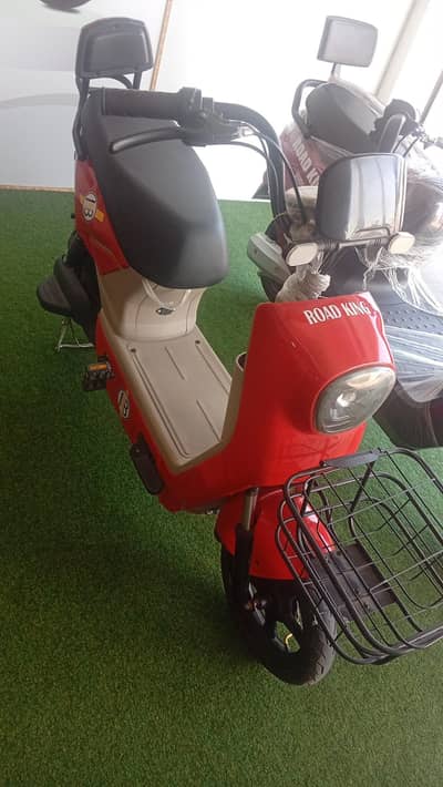 ROAD KING ELECTRIC SCOOTER CHERRY