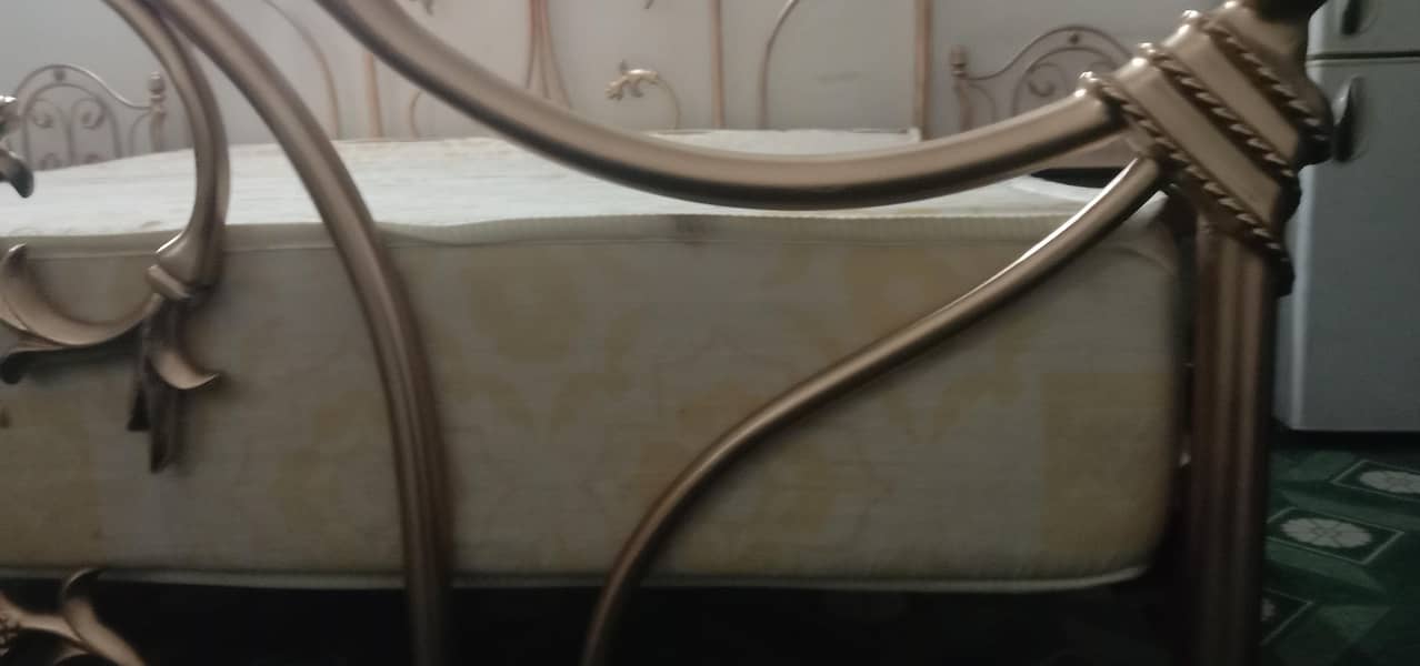 king bed 4