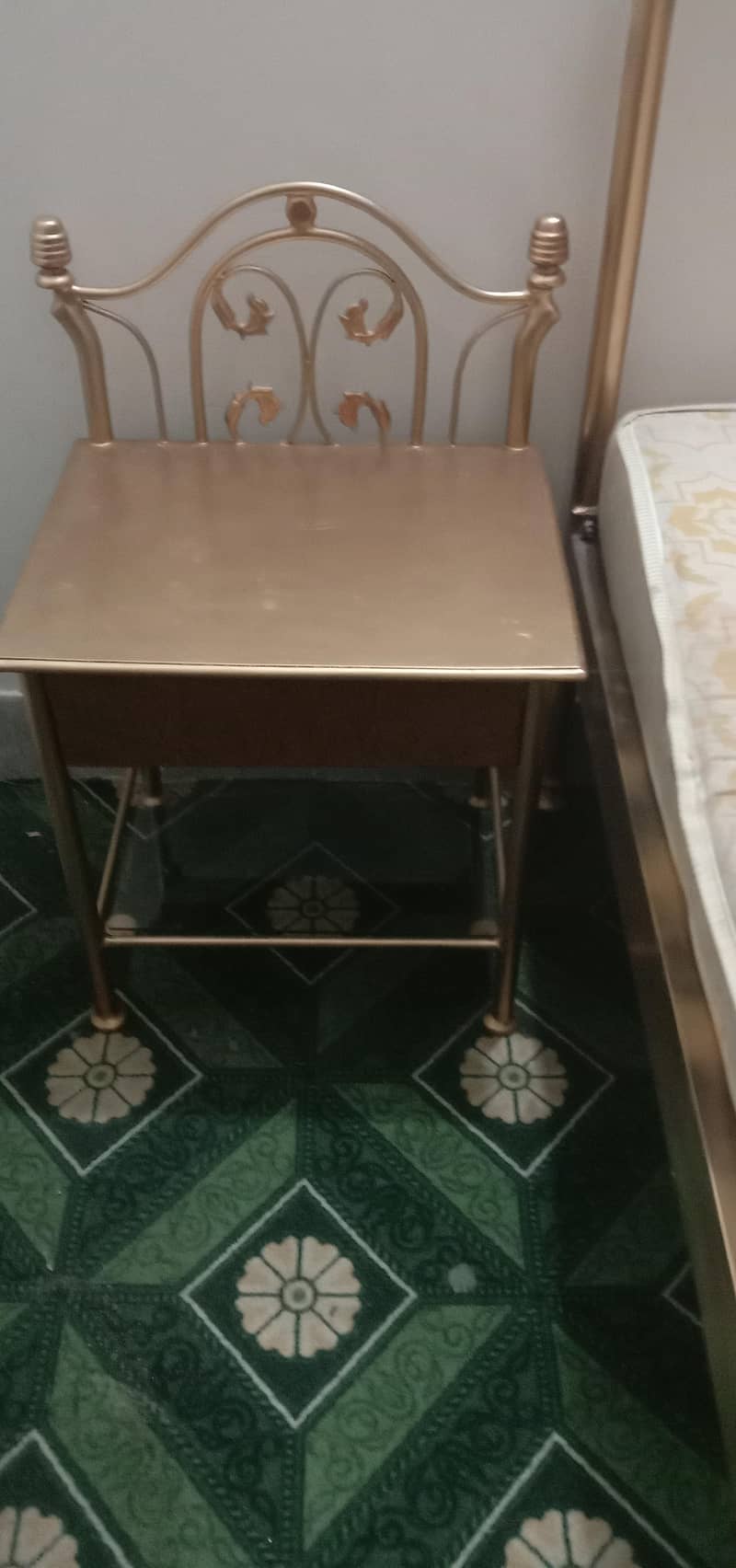 king bed 6