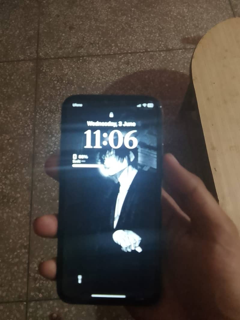 iphone xs 3