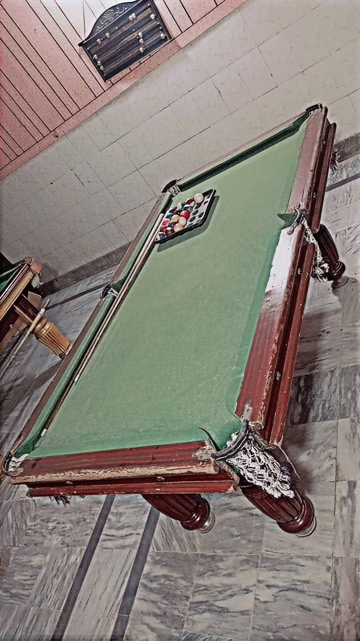 snooker table 0