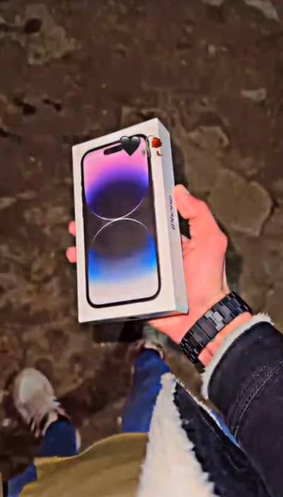 iPhone 14 Pro factory unlocked