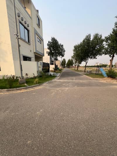 5-Marla Beautiful Location Plot On-Ground With Possession Available In New Lahore City