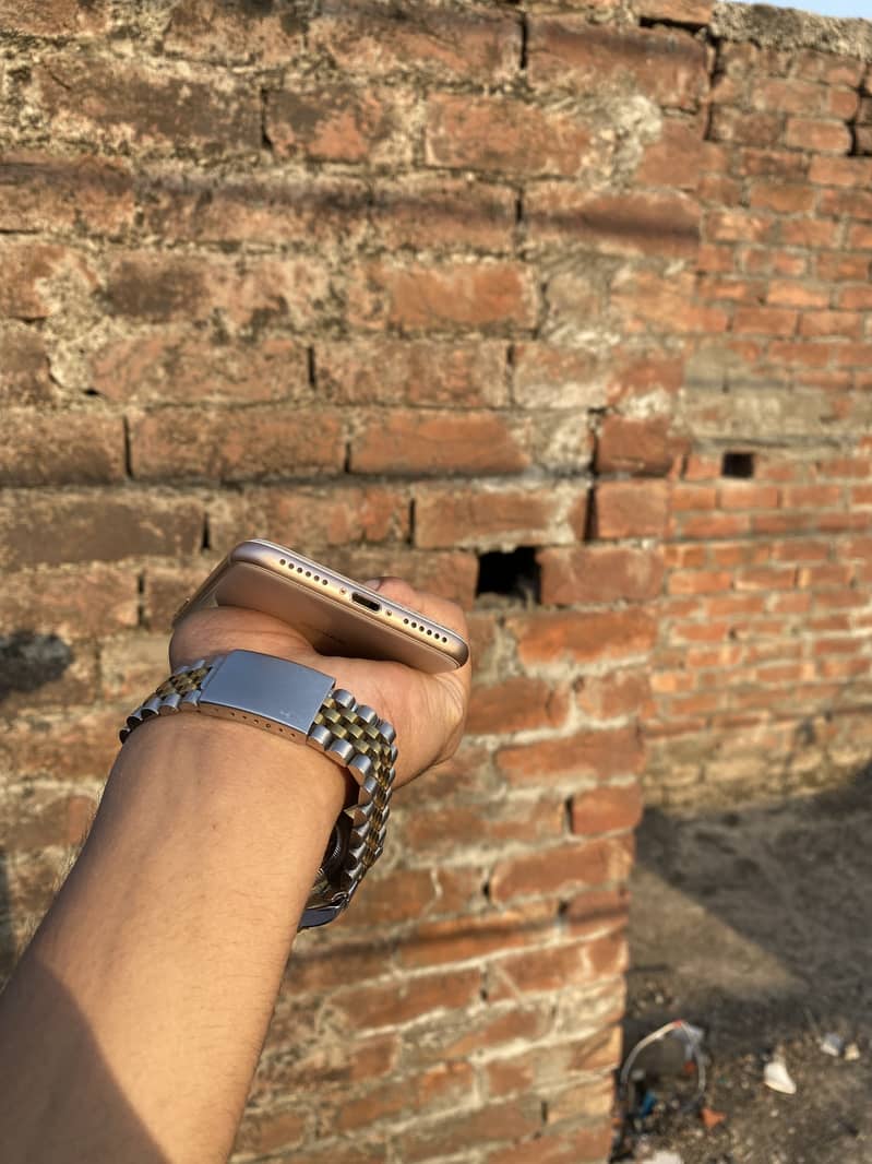 Apple iPhone 8 2