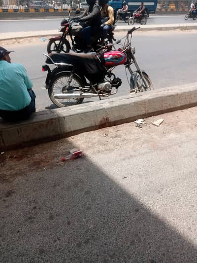 paso ki zarorat he