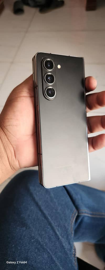 Samsung Mobile Z Fold 5