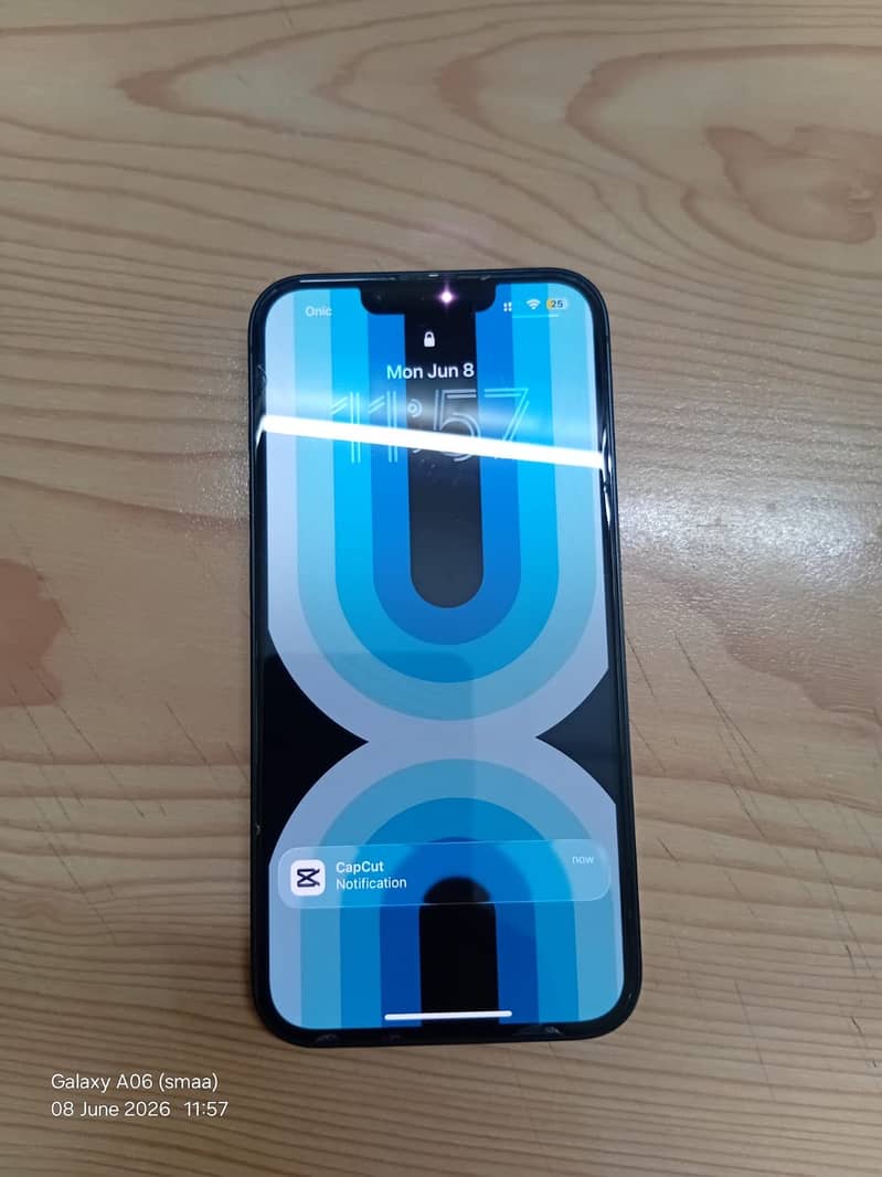 Apple iPhone 13 4
