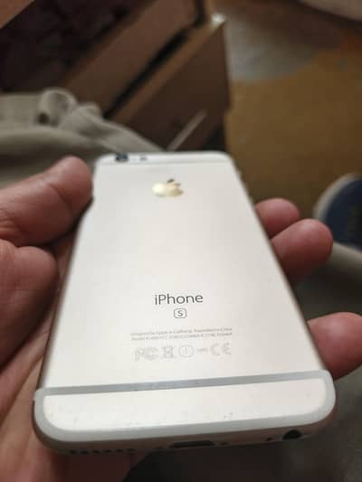 Apple iPhone 6S