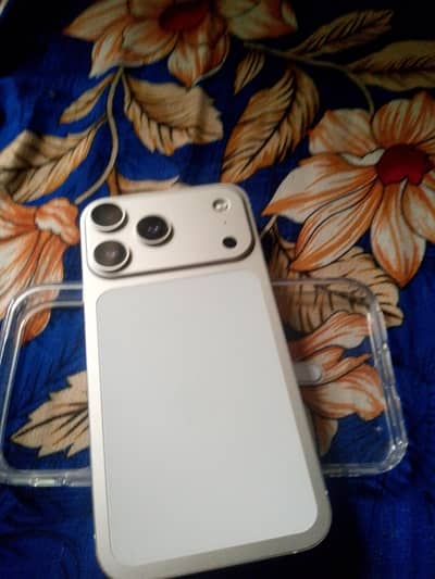 Apple iPhone XR convert 17 pro