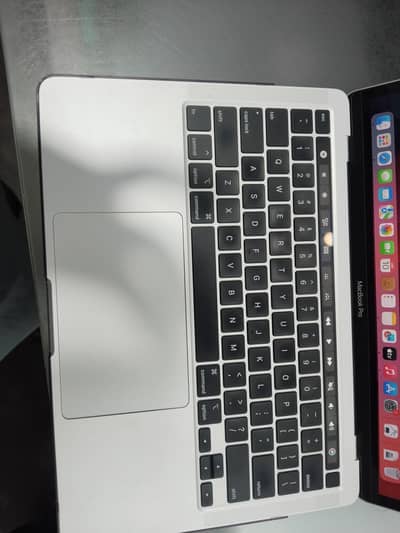 apple MacBook 2020 touch bar all ok 10by 10 8Gb 256Gb