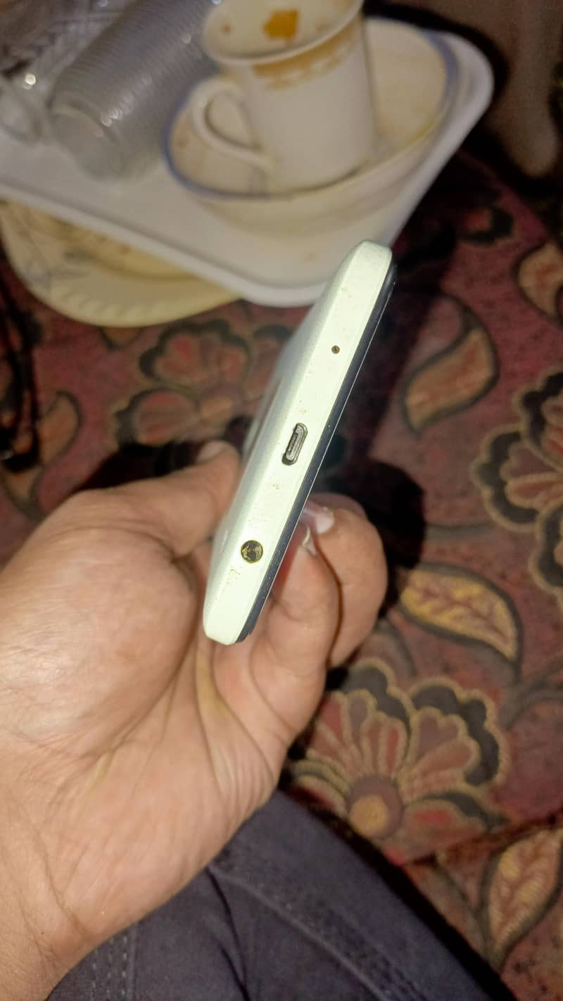 Redmi A2+ plus 3