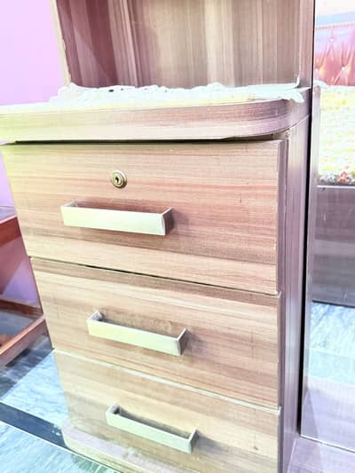 Bedset with dressing table
