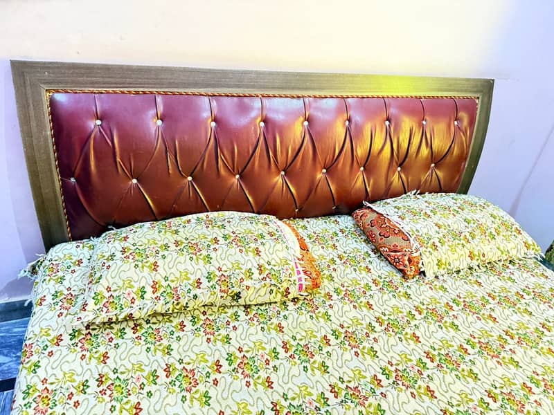 Bedset with dressing table 7