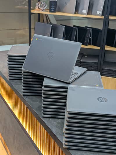 HP Chromebook G8 | 4/32  | 29 Updates | Best for school's , Students |