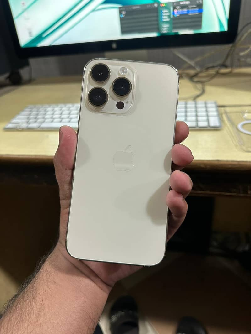 iPhone 14 Pro Max 1