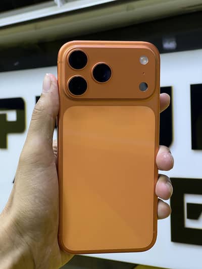 Apple iPhone 17 Pro Max F. U