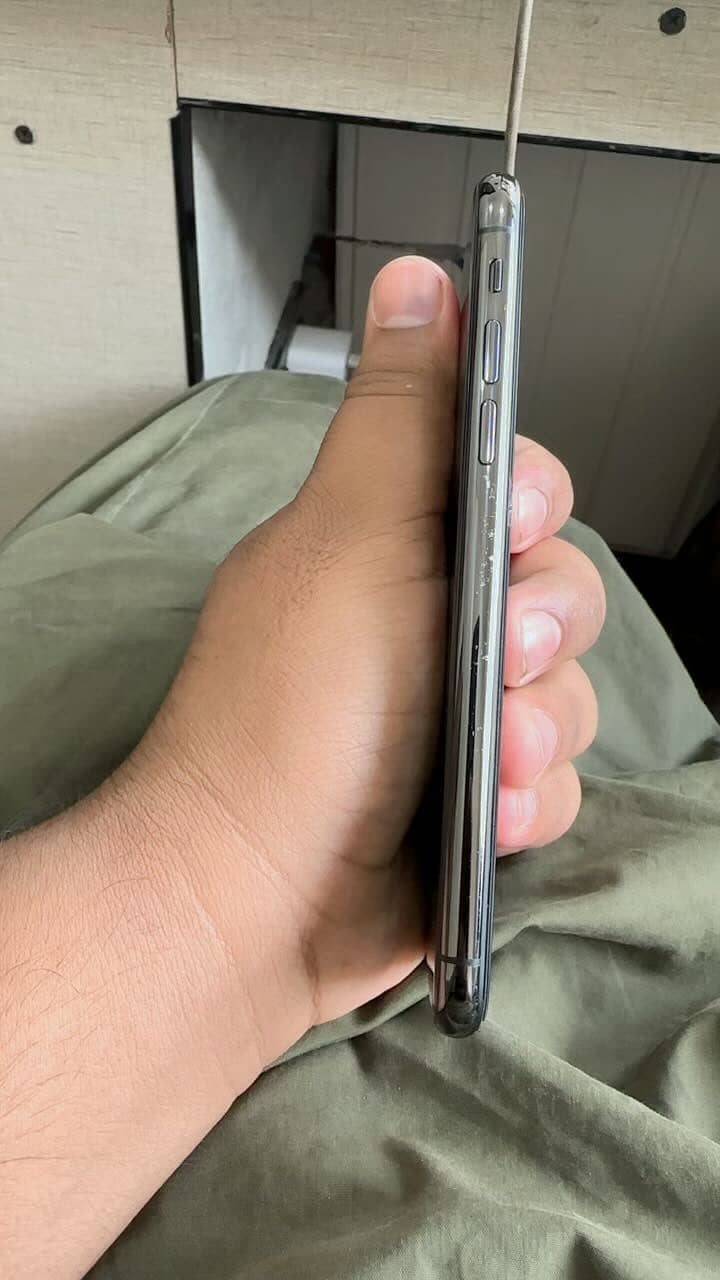 Apple iPhone X 1