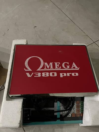 Weight scale machine for vegetable or chicken or karyana store shop.
