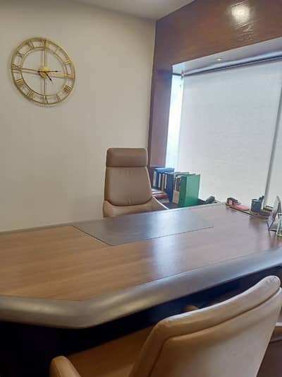 MAN 26 STREET VIP LAVISH FURNISHED OFFICE FOR RENT ONLY 4 PERSON EASY SEETING WITH LIFT FRONT ENTRANCE 24/7 ACCESS
