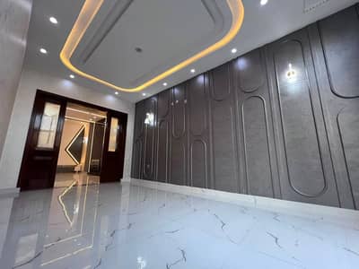 1 kanal Like A New Tile Floor Lower Portion For Rent