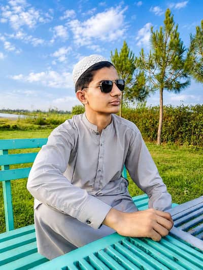 HUZAIFA 