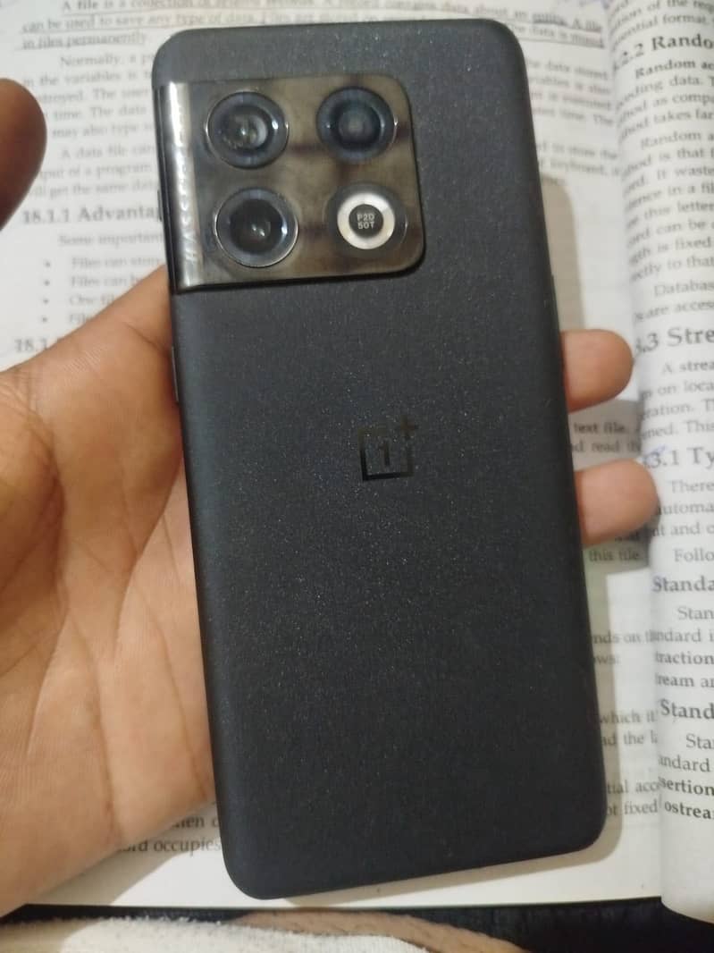 One Plus 10 Pro 0
