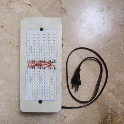 Emergency LED Light - 6 Powerful Batteries (20+ Hours Timing)