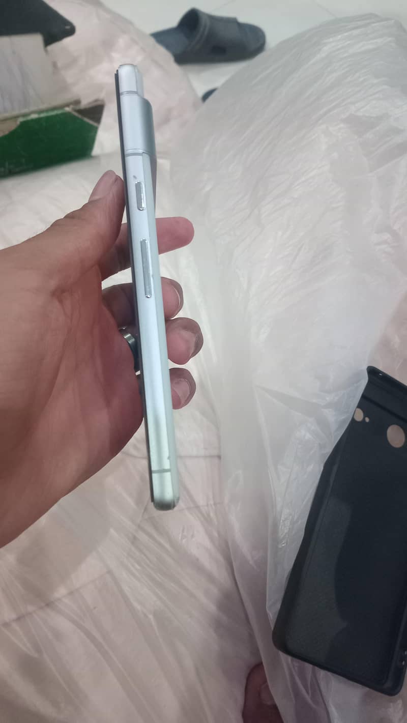 Google Pixel 7 3