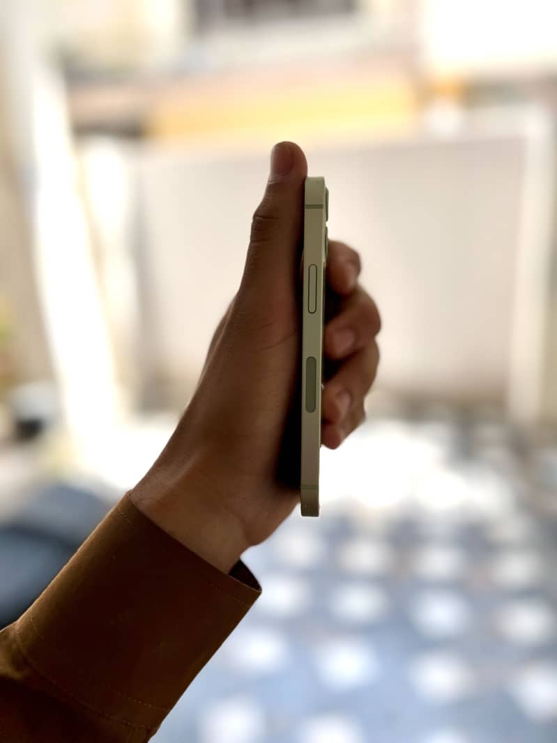 Apple iPhone 12 mini 7