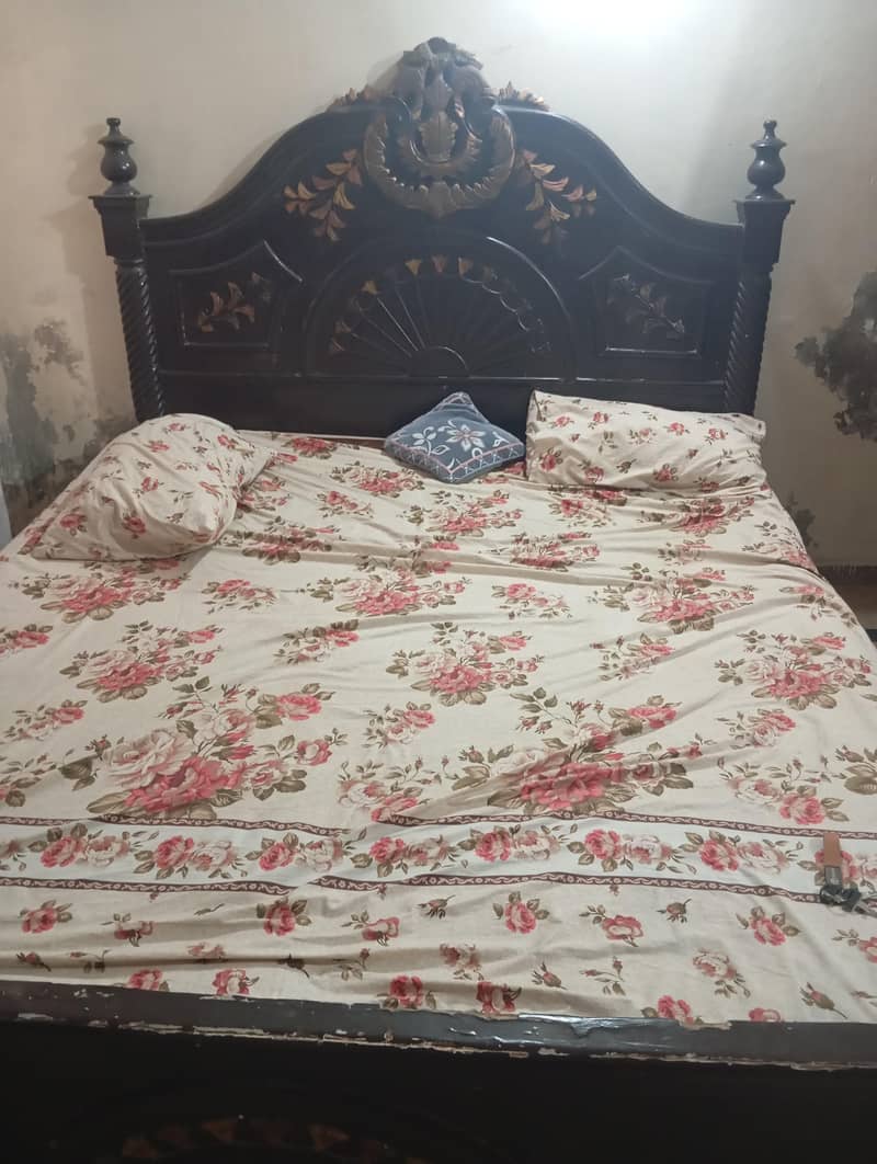 large bed 0