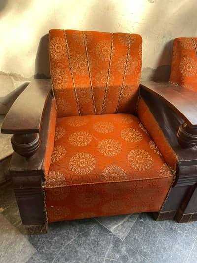 Single seater used sofas for sale