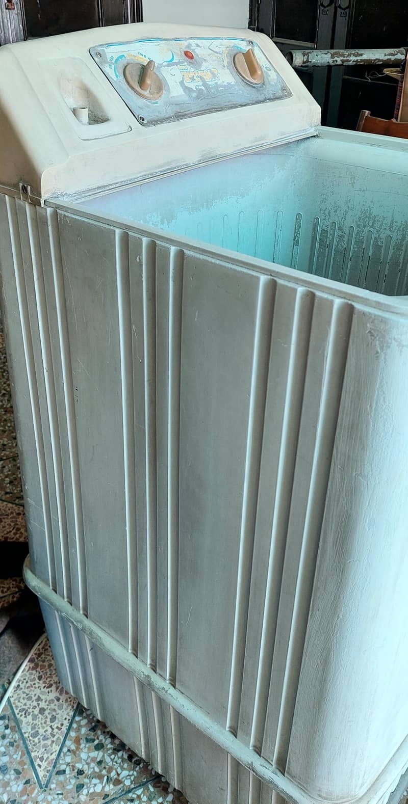 Single washing machine 1