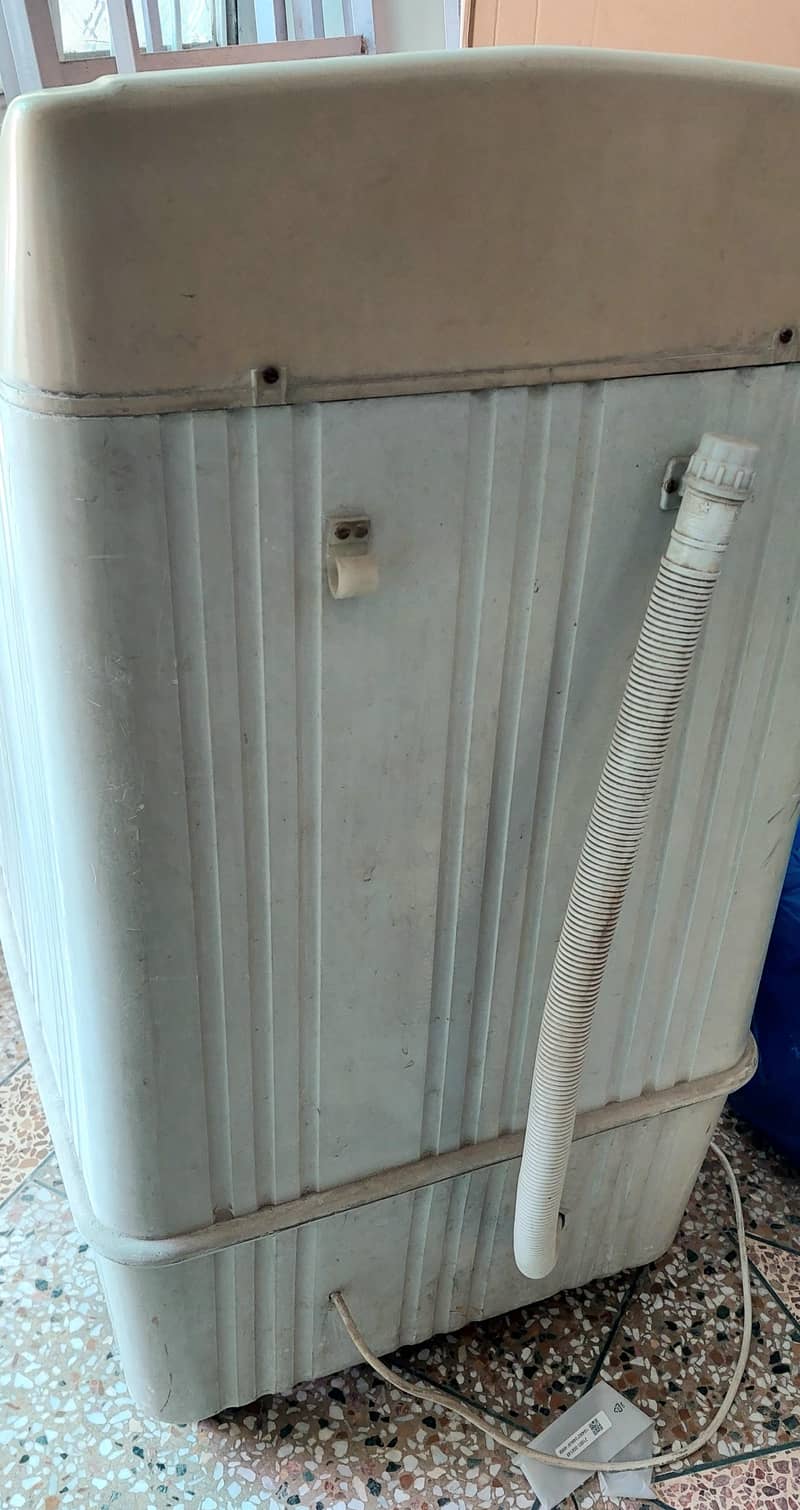 Single washing machine 4