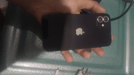 Apple iPhone 12 face id on tru ton on