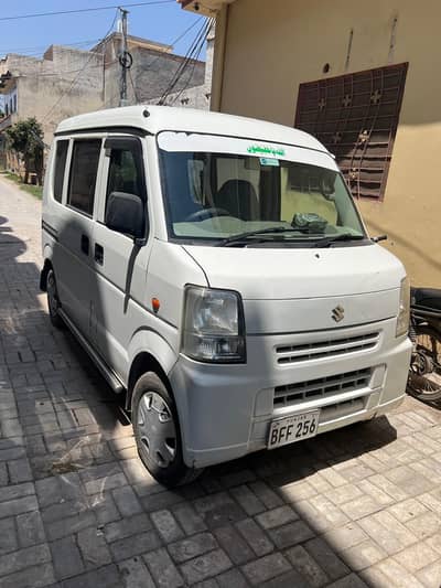 Suzuki Every 2011