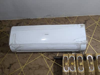Haier 1.5 ton white colour DC inverter A/C. Model: HSU-19HF