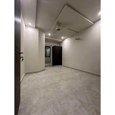 Apartment Available For Rent