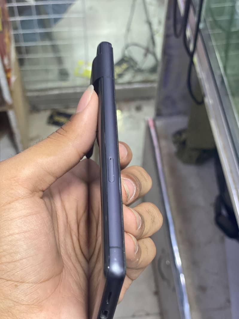 Google Pixel 7 4
