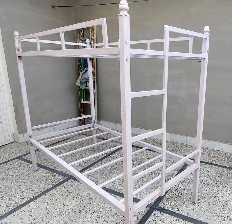 Bunk Bed Iron 3