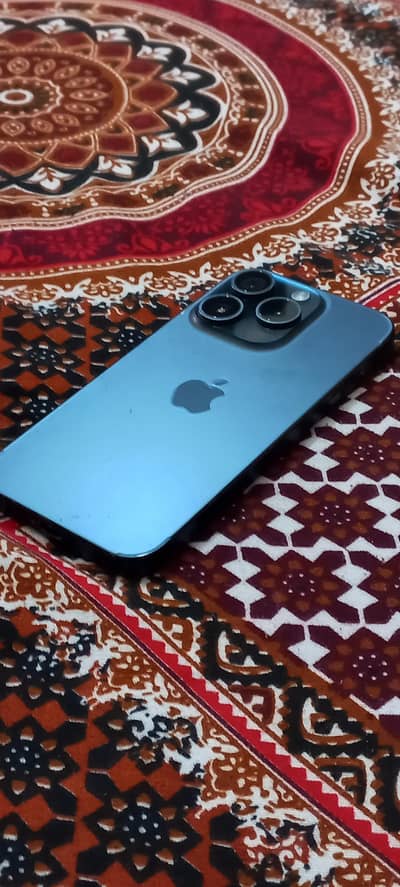 Apple iPhone 15 Pro