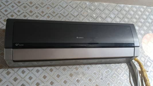 gree ac very neat and clean for sale