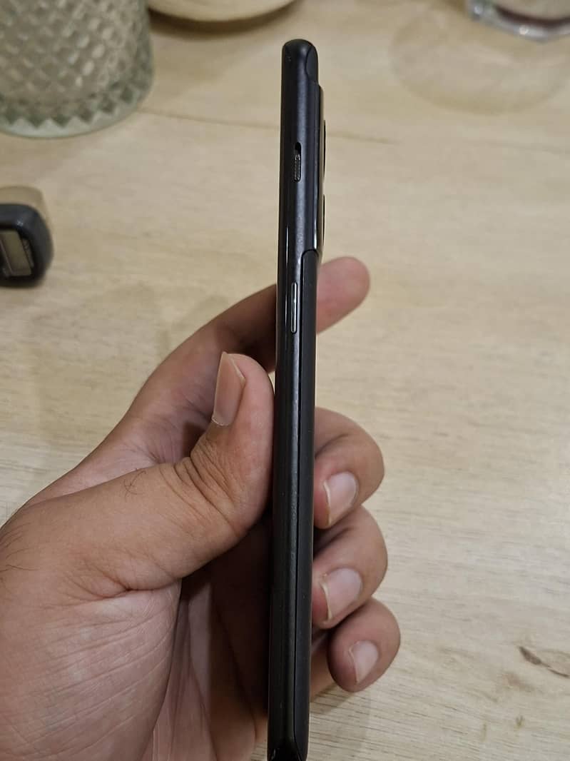 One Plus 10 Pro 4