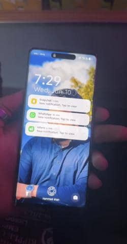 Tecno CAMON 40 Pro 0